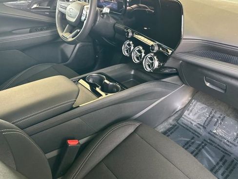 New 2026 Chevrolet Blazer EV LT w/ Midnight/Sport Edition FWD image 21