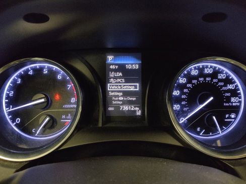 Used 2020 Toyota Camry LE image 23