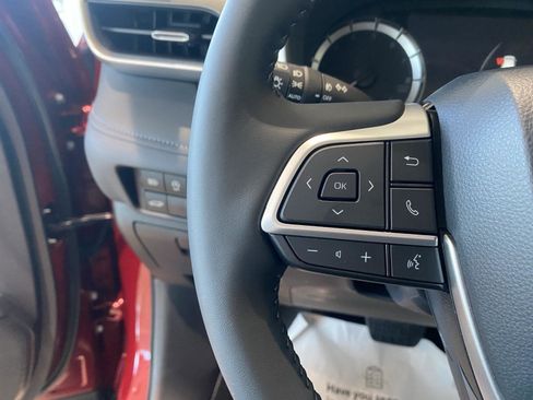 New 2026 Toyota Highlander XLE image 24