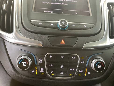 Used 2020 Chevrolet Equinox LT image 8