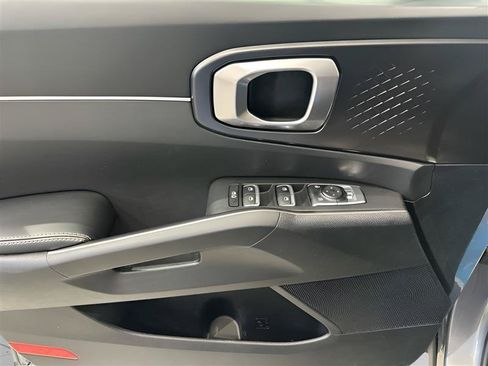 Used 2021 Kia Sorento S w/ Panoramic Sunroof Package AWD/4WD image 8