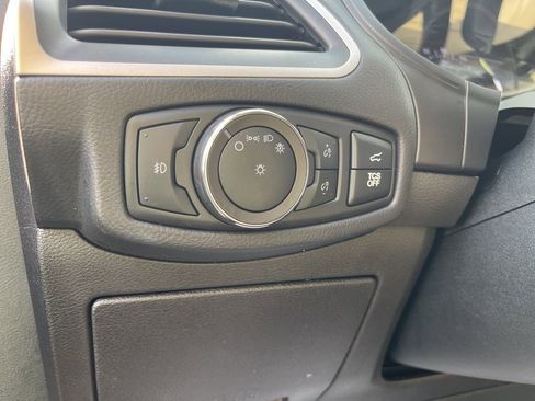 Used 2022 Ford Edge SEL w/ Convenience Package image 24