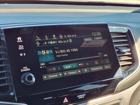 Used 2022 Honda Pilot Sport image 4