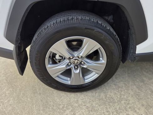 Used 2025 Toyota RAV4 XLE w/ Convenience Package image 12