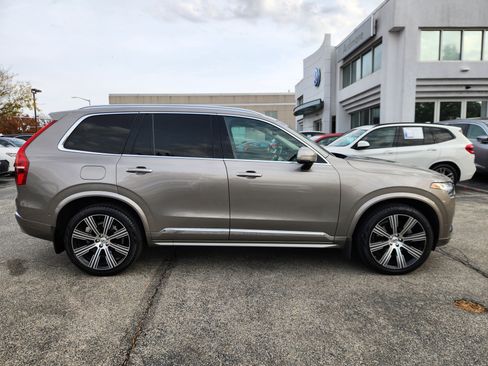 Used 2022 Volvo XC90 T6 Inscription w/ Advanced Package image 6