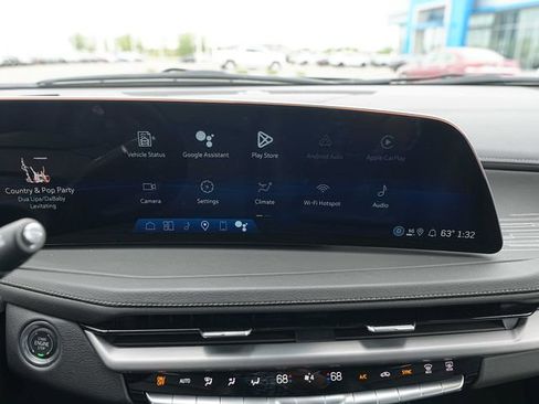 Used 2025 Cadillac XT4 Premium Luxury AWD/4WD image 31