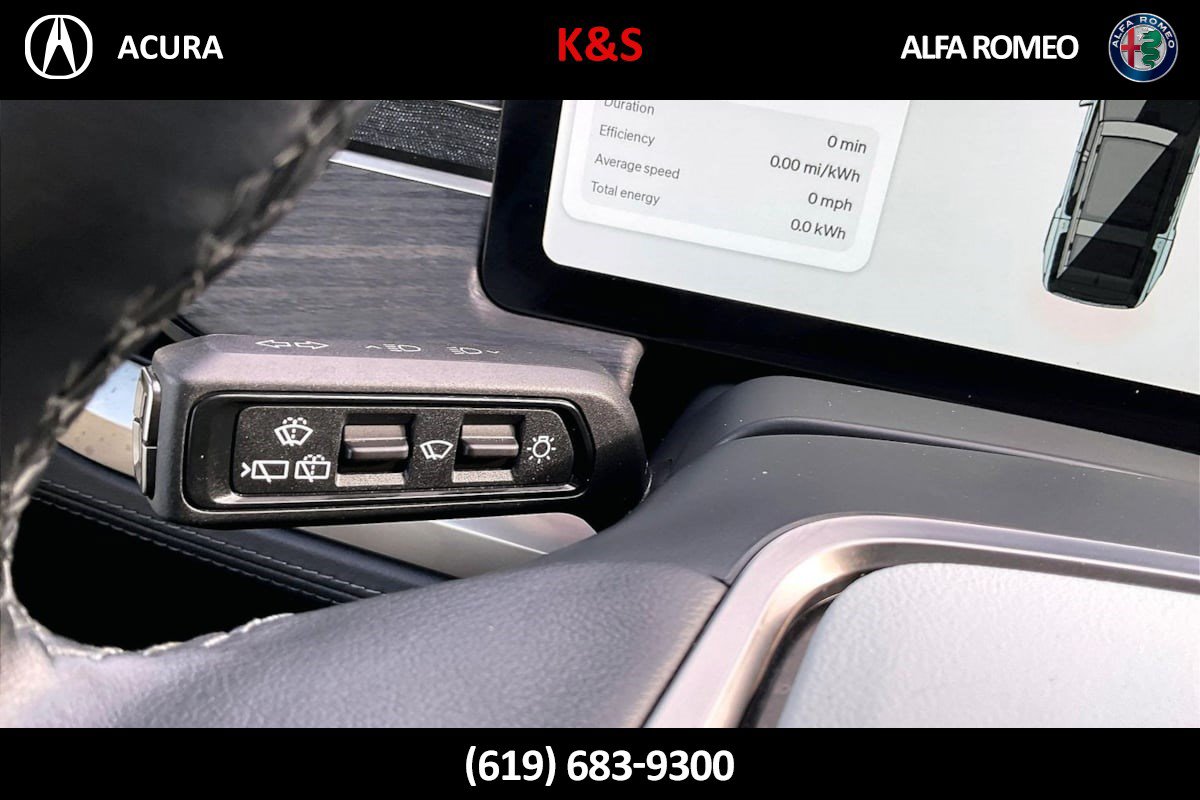 Used 2023 Rivian R1S Adventure Quad AWD/4WD image 35