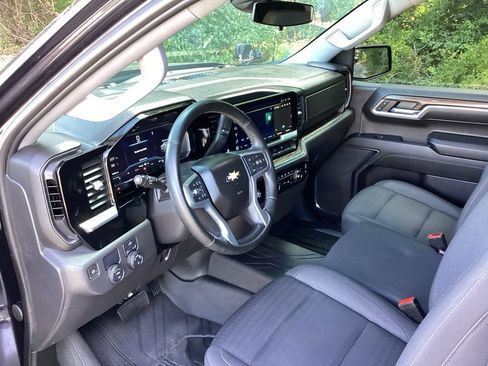 Used 2023 Chevrolet Silverado 1500 LT RWD image 37