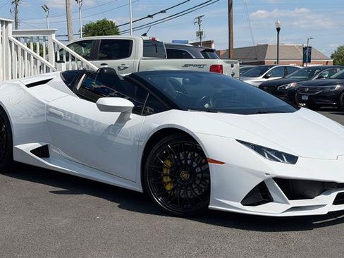 Used 2019 Lamborghini Huracan LP 580-2 RWD image 11