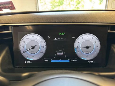 Used 2023 Hyundai Santa Cruz SEL Premium AWD/4WD image 17