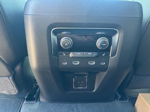 Certified 2024 Chevrolet Tahoe High Country w/ Advanced Technology Package image 26