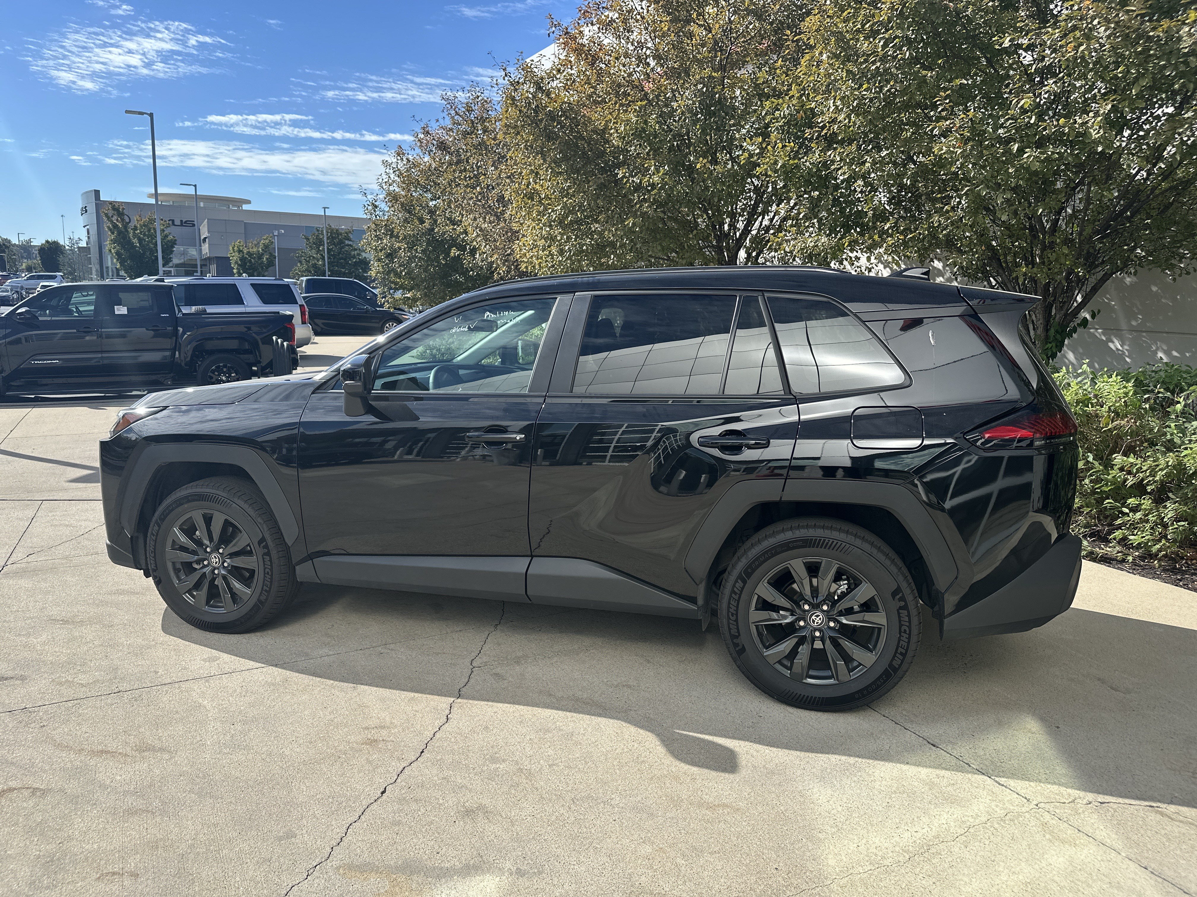 Used 2026 Toyota RAV4 XLE Premium AWD/4WD image 9