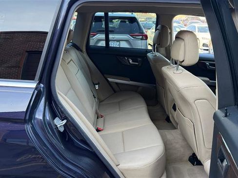 Used 2011 Mercedes-Benz GLK 350 4MATIC image 11