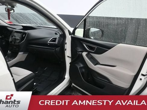 Used 2021 Subaru Forester AWD/4WD image 12