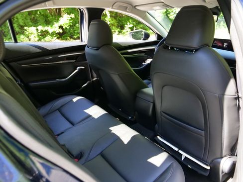 Used 2021 MAZDA MAZDA3 s FWD image 28