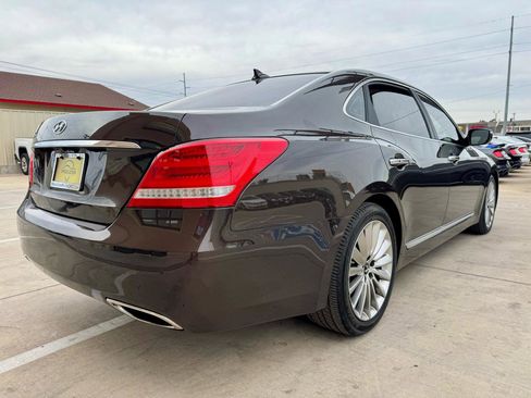 Used 2016 Hyundai Equus Signature image 5