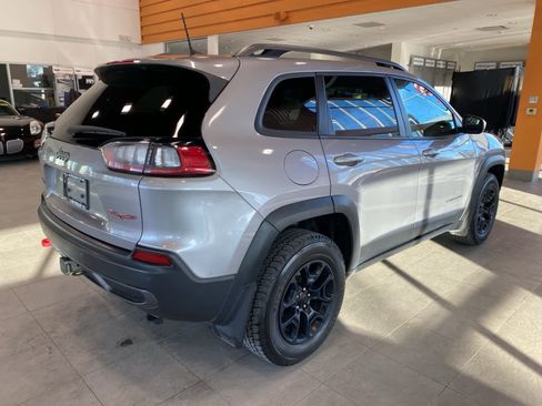 Used 2020 Jeep Cherokee Trailhawk w/ Comfort & Convenience Group image 5