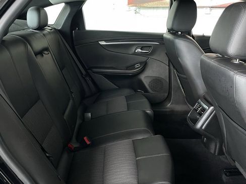 Used 2019 Chevrolet Impala LT image 17