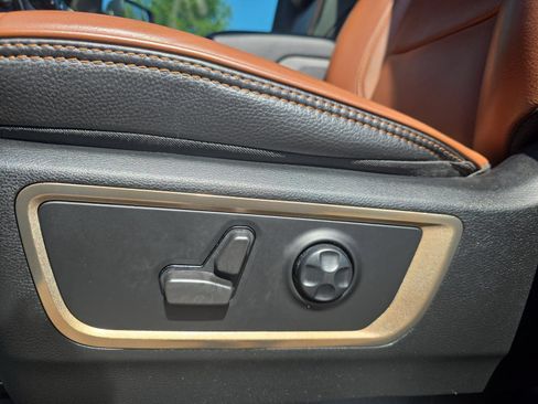 Used 2022 RAM 1500 Limited AWD/4WD image 30