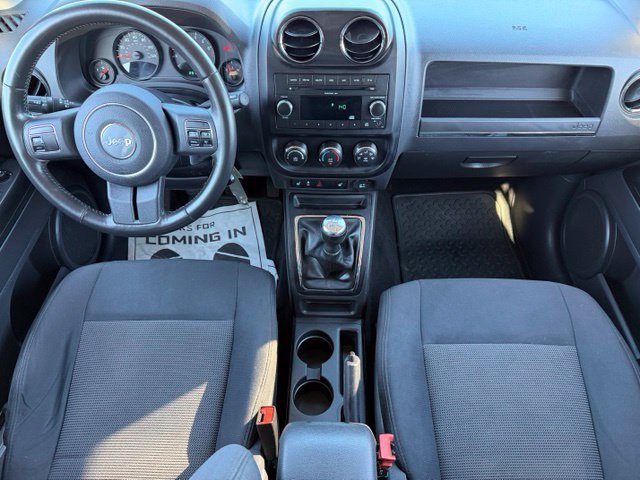 Used 2011 Jeep Patriot Latitude AWD/4WD image 12