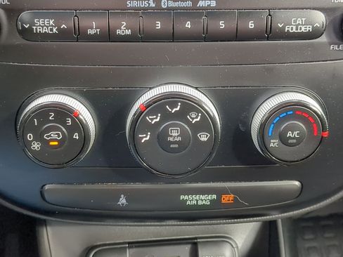 Used 2016 Kia Soul image 18