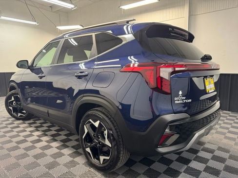 Used 2026 Kia Seltos EX FWD image 6
