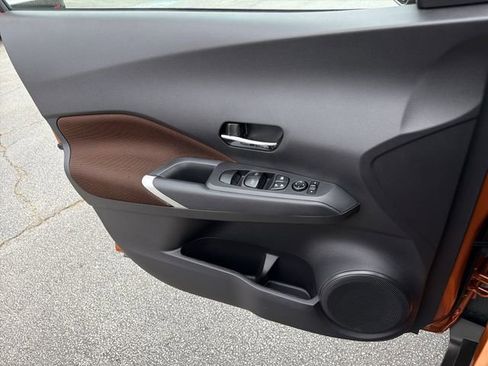 Certified 2024 Nissan Kicks SR image 16