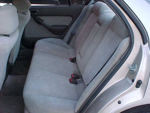 Used 1996 Toyota Camry LE w/ Elite Pkg FWD image 34