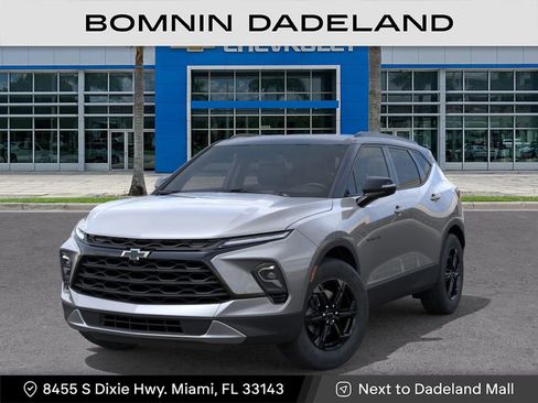 New 2025 Chevrolet Blazer LT w/ Midnight/Sport Edition image 7