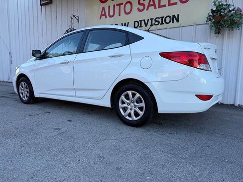 Used 2014 Hyundai Accent GLS FWD image 9