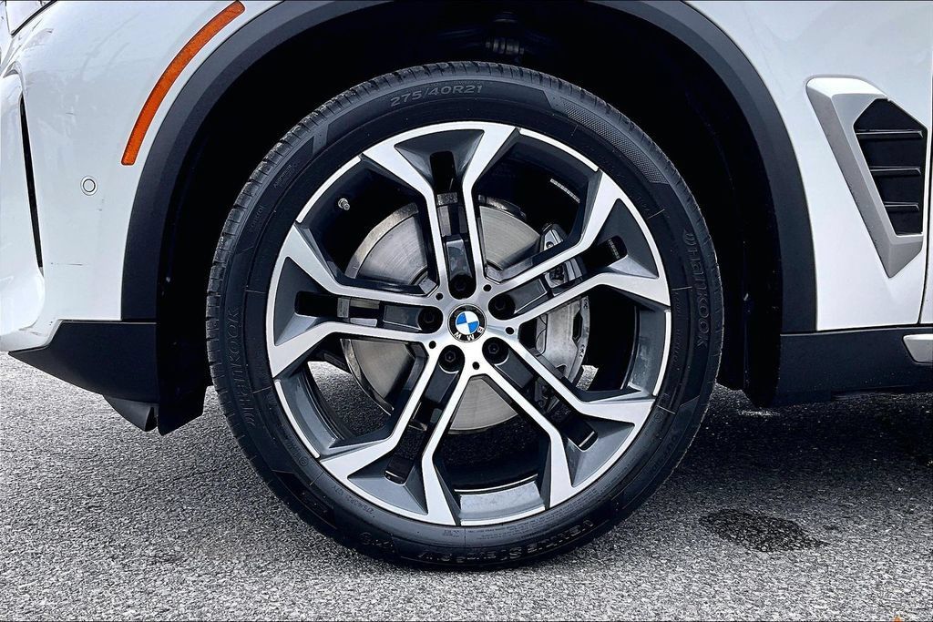 Certified 2025 BMW X5 sDrive40i w/ Premium Package RWD image 34