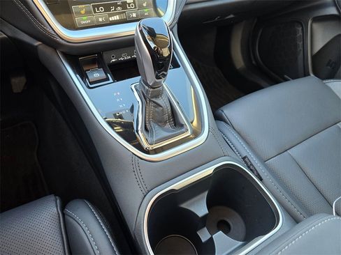 Certified 2025 Subaru Outback Limited image 22