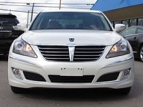 Used 2012 Hyundai Equus Signature image 2