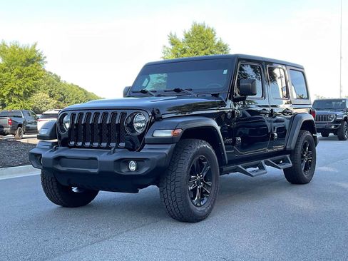 Used 2022 Jeep Wrangler Unlimited Sport AWD/4WD image 9