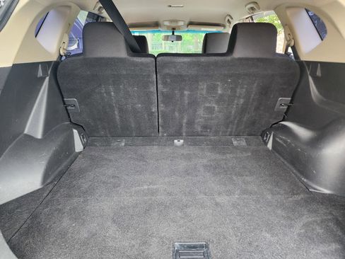 Used 2014 Nissan Rogue S FWD image 11