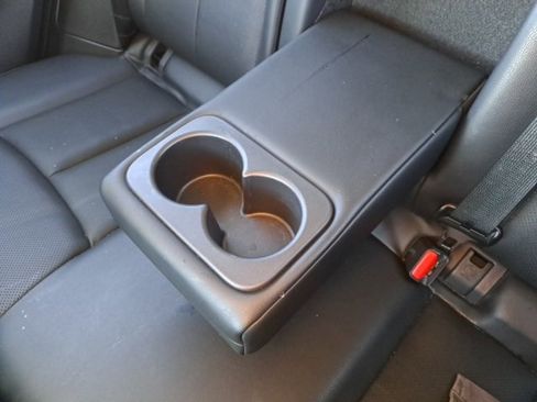 Used 2022 Nissan Rogue Sport SL image 27