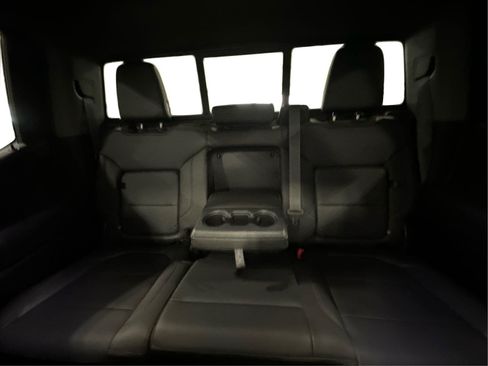 Used 2022 Chevrolet Silverado 1500 LTZ w/ LTZ Premium Package AWD/4WD image 15