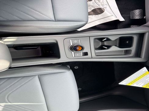 New 2026 Volkswagen Tiguan SE image 24