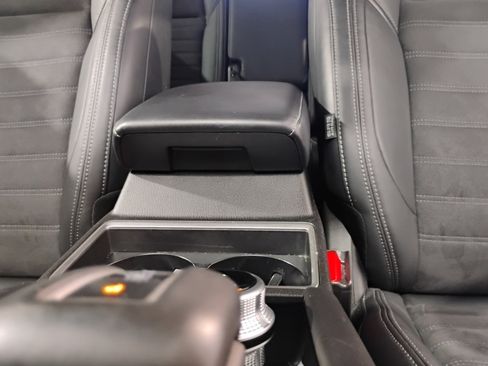 Used 2023 Mitsubishi Outlander SE image 57