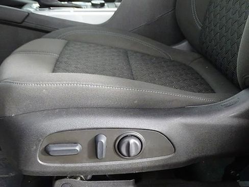 Used 2022 Chevrolet Blazer LT image 18