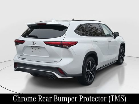 Used 2022 Toyota Highlander XSE image 5