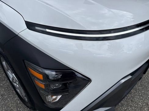 Used 2025 Hyundai Kona SE AWD/4WD image 28
