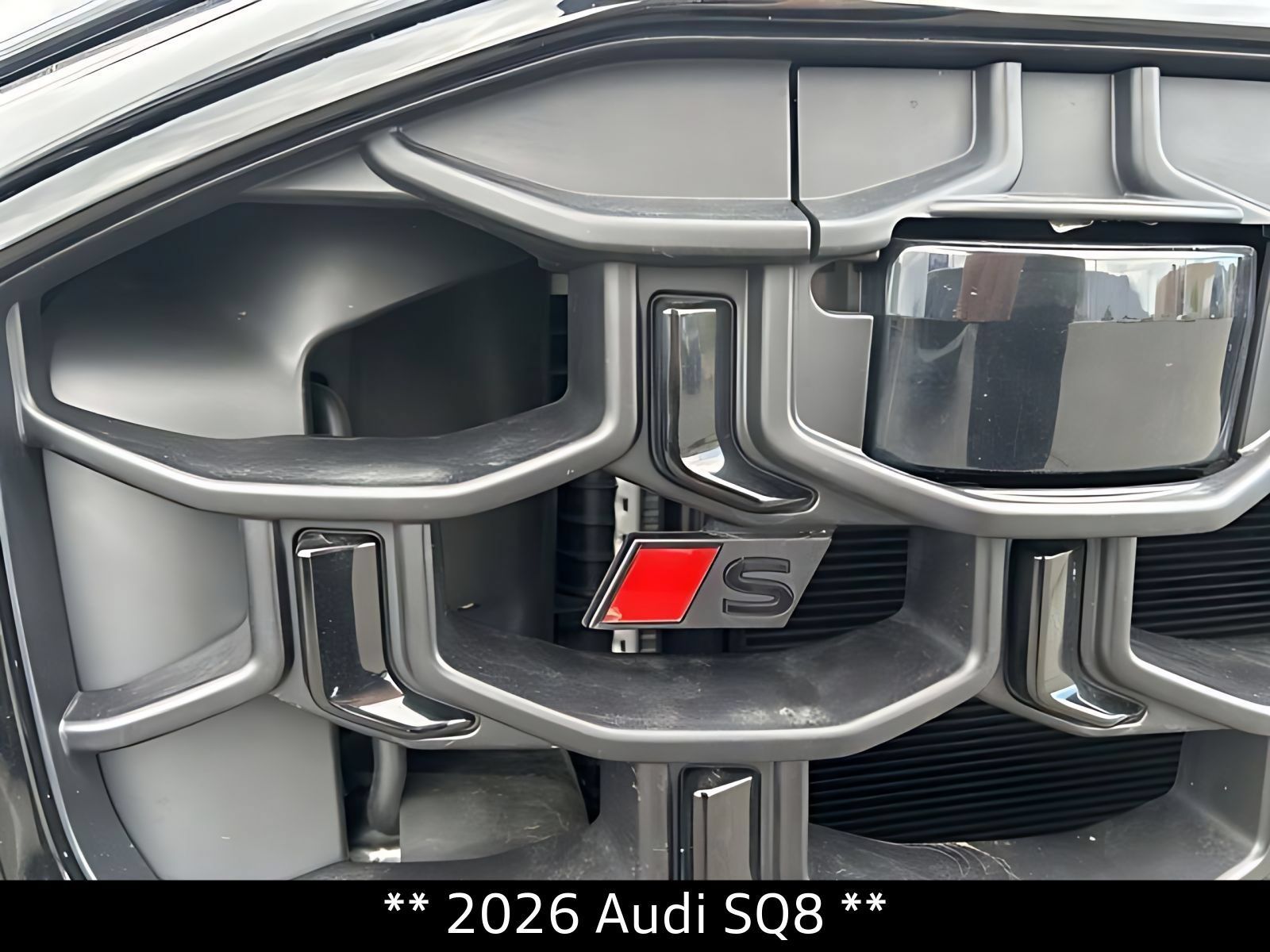 New 2026 Audi SQ8 Prestige AWD/4WD image 4
