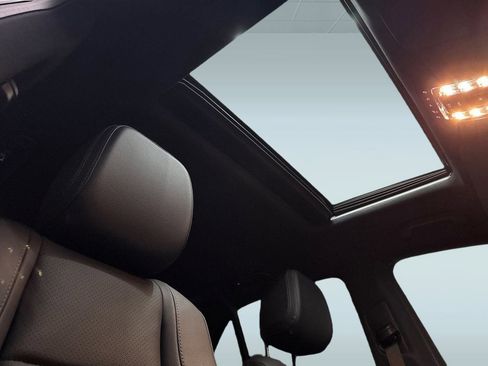 New 2025 Mercedes-Benz GLE 350 4MATIC image 9
