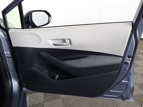 Used 2020 Toyota Corolla LE FWD image 20