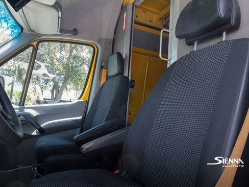 Used 2014 Freightliner Sprinter 2500 image 14