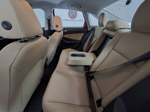 Used 2019 Volkswagen Jetta SE image 13