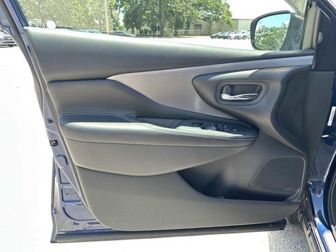Used 2020 Nissan Murano SV FWD image 16