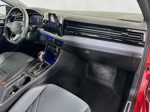 Used 2025 Volkswagen Jetta GLI Autobahn FWD image 35
