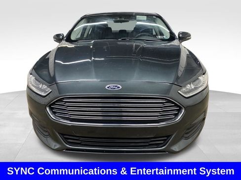 Used 2015 Ford Fusion SE image 6